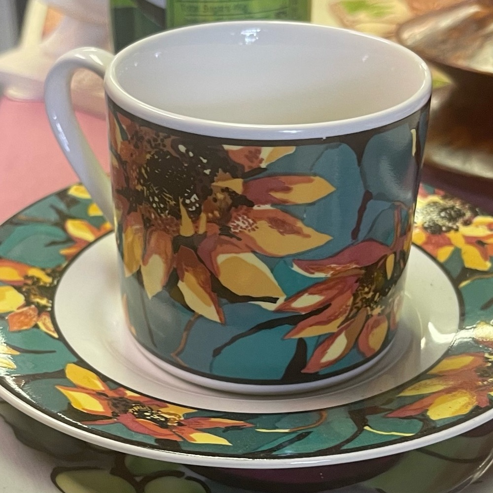 Vitromaster Sunflower 4 Set of Cups and Saucers Vintage 90s Sue Zipkin